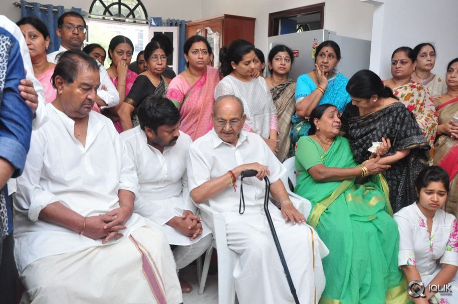Celebrities-Pay-Homage-To-Edida-Nageswara-Rao